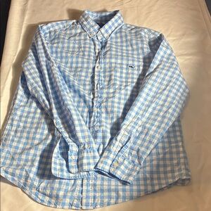 Men’s Vineyard Vines blue and white checkered shirt size medium